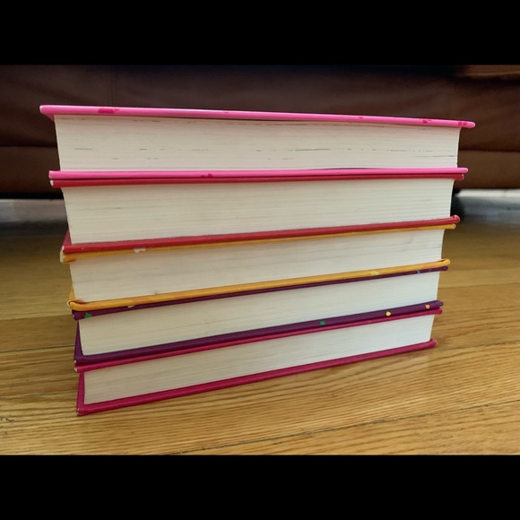 Dork Diaries book set - Vol 1,2,3,6 & 10 - Picture 3 of 3